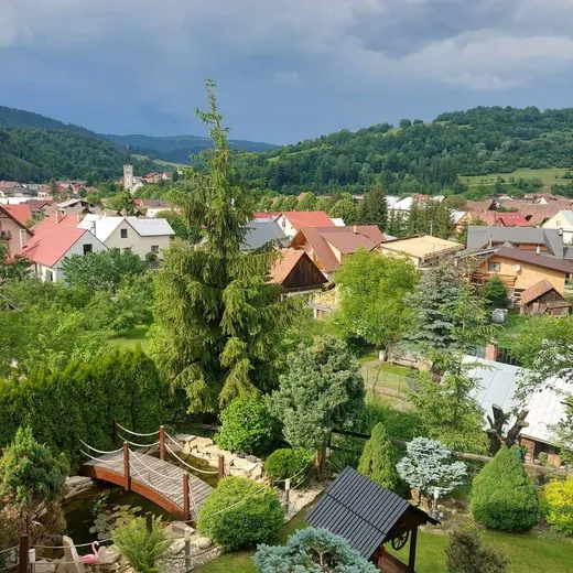 Výhľad zo záhrady na Terchovú